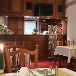 ホテル Jaegerhalle 2*