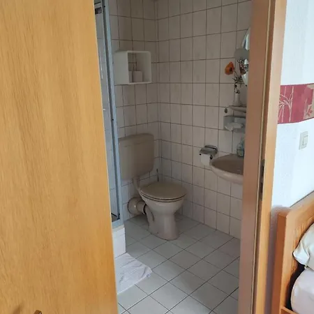 Jägerhalle 2*